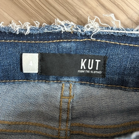 🌻3xHP!🌻 Kut from the Kloth Connie button fly jeans 4 - Picture 4 of 6